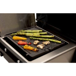 Plancha Réversible En Fonte Pour Réchaud Et IR Barbecue Broil King 5 Plancha Réversible En Fonte Pour Réchaud Et IR Barbecue Broil King -Barbecues Boutique 11250 plancha reversible fonte broil king rechaud lateral ir ambiance 2