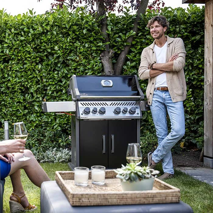 Barbecue à Gaz Napoleon ROGUE 525 SIB Édition Spéciale Noir 4 Barbecue à Gaz Napoleon ROGUE 525 SIB Édition Spéciale Noir – Image 4