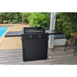 Pack Plancha à Gaz Forge Adour MODERN 60 Acier Noir + Chariot 13 Pack Plancha à Gaz Forge Adour MODERN 60 Acier Noir + Chariot -Barbecues Boutique plancha forge adour modern 60 acier sur chariot 2 1