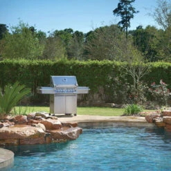 Pack Barbecue à Gaz Napoleon PRESTIGE PRO 500 + 3 Accessoires -Barbecues Boutique pro500rsib 2 lifestyle pool 1 1 2